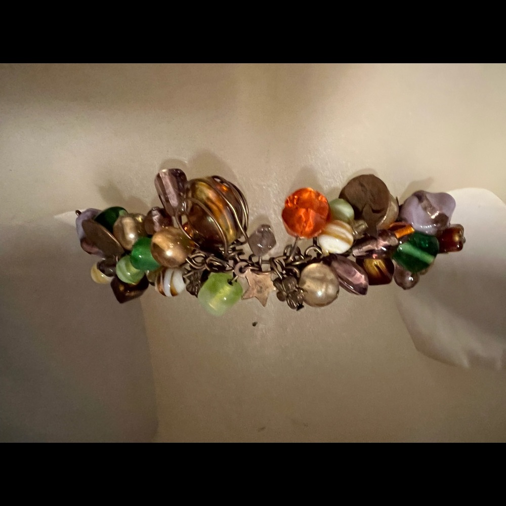 VINTAGE MULTI COLOURED GLASS & SEMI PRECIOUS STONE CHARM BRACELET